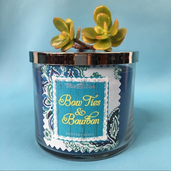 BATH & BODY WORKS “ Bow Ties & Bourbon” Candle.